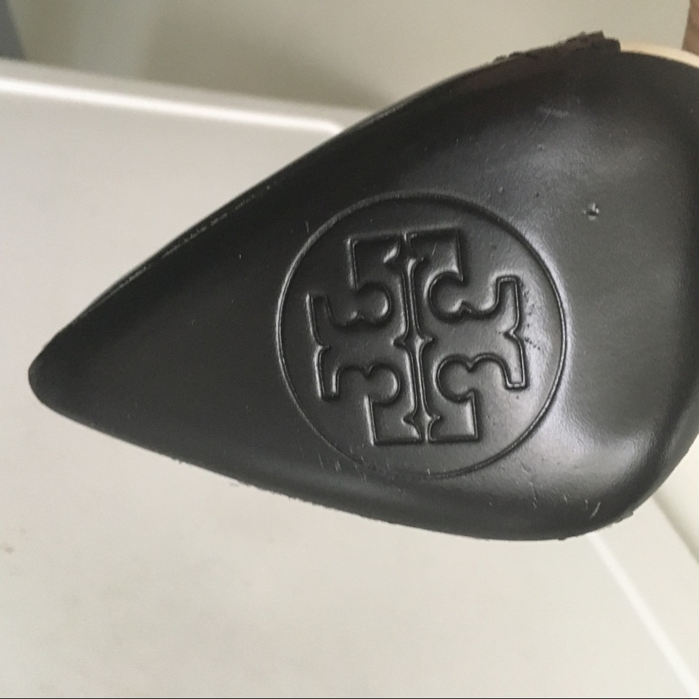 (SOLD) TORY BURCH Oxford Everly Spectator Pumps 7 - Picture 11 of 16